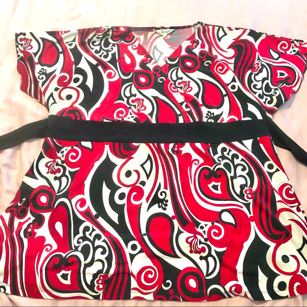 Jessica Plus Stretchy Short Sleeve Top Belt Tie Waist Red/Black/White Patterned